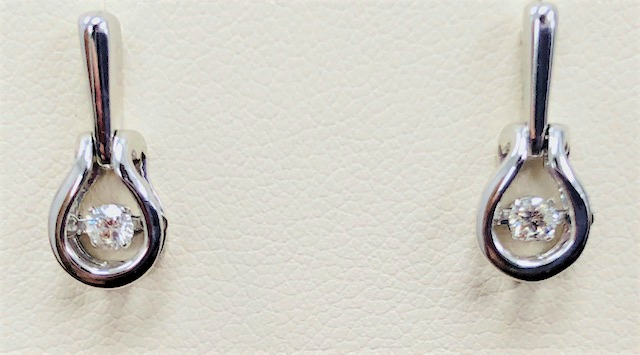 Ostbye Shimmering Diamond Earrings